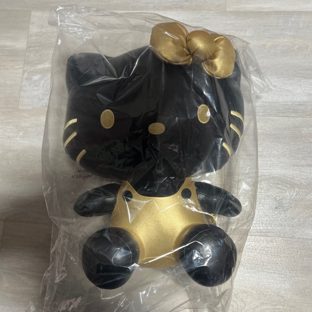Hello Kitty Black and Gold Kid Robot Plush